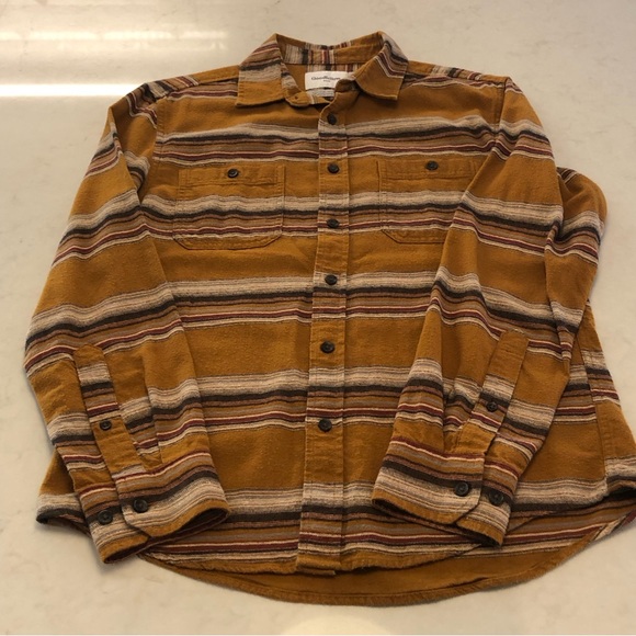 🔥 SALE Goodfellow Women’s SM Flannel Button down - Picture 1 of 10